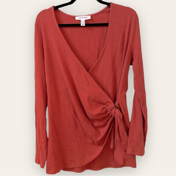 ADDITION ELLE - Tie-Front, D-Ring Ribbed Top, in Red Cinnabar - Picture 2 of 13